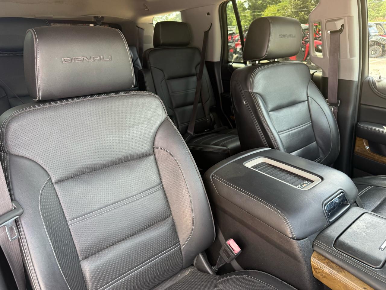 GMC Yukon  2017