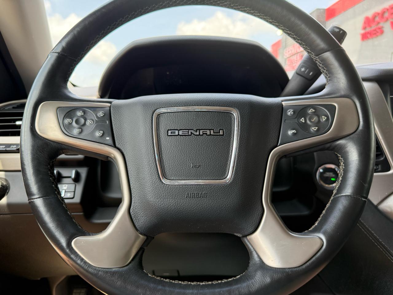 GMC Yukon  2017