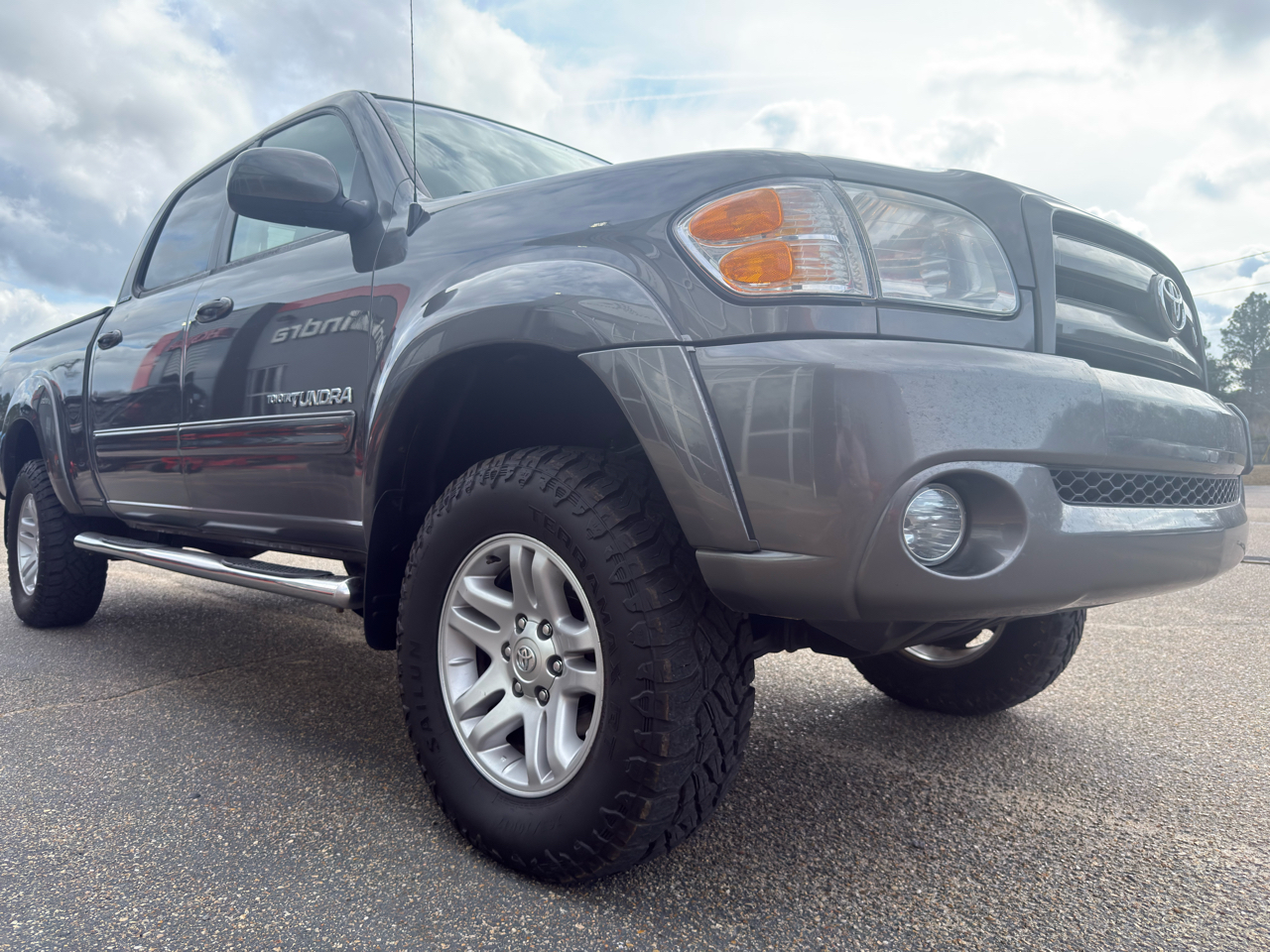 Toyota Tundra Limited Double Cab 4WD 2004