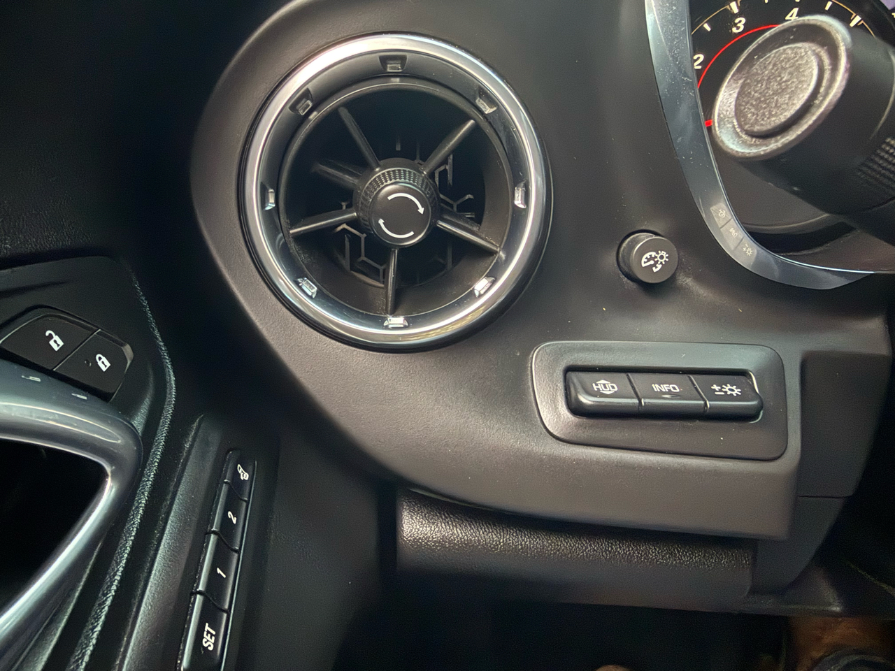 Chevrolet Camaro  2020