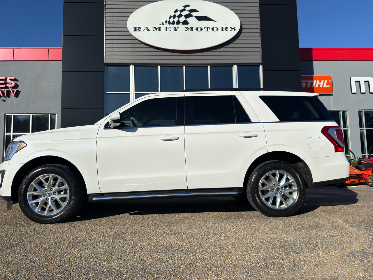 Ford Expedition  2020