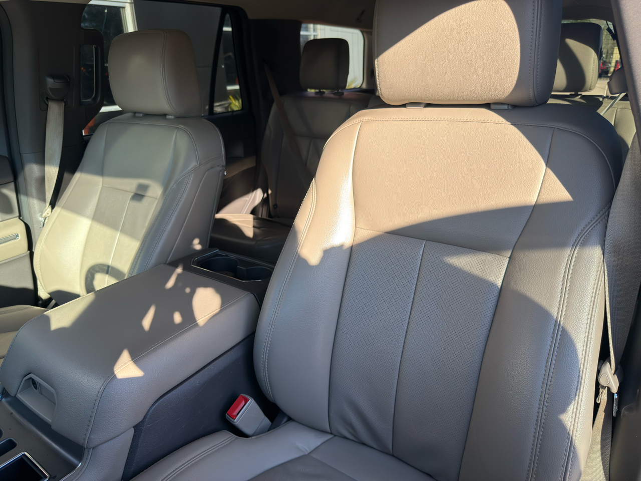 Ford Expedition  2020