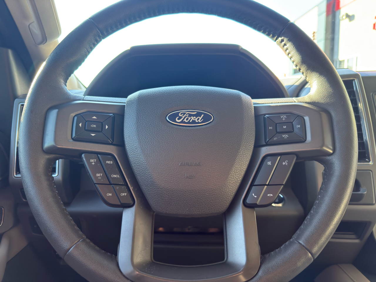 Ford Expedition  2020