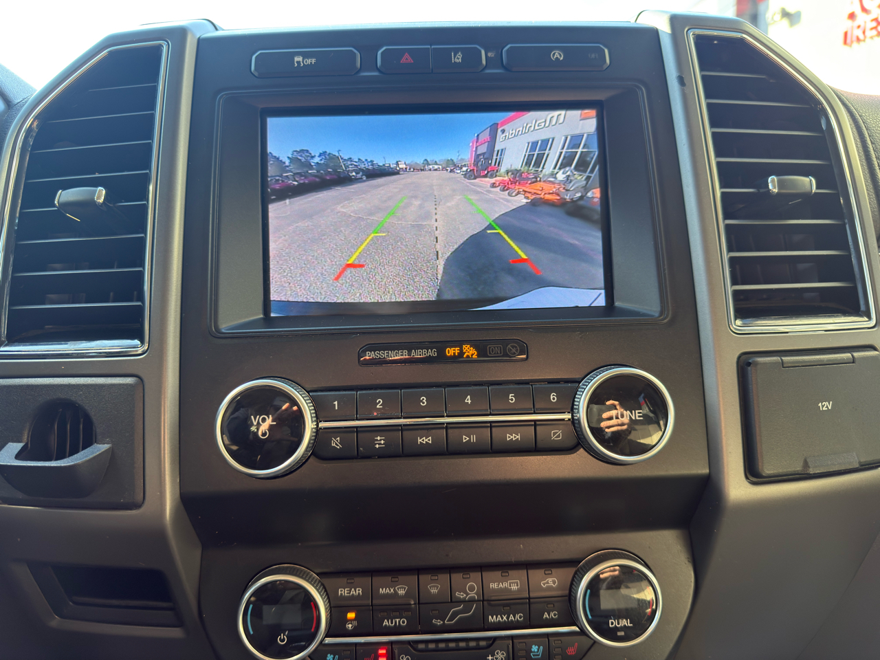 Ford Expedition  2020