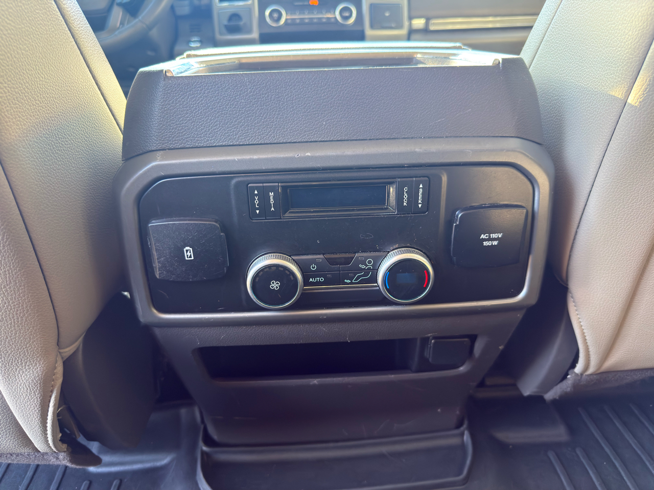 Ford Expedition  2020