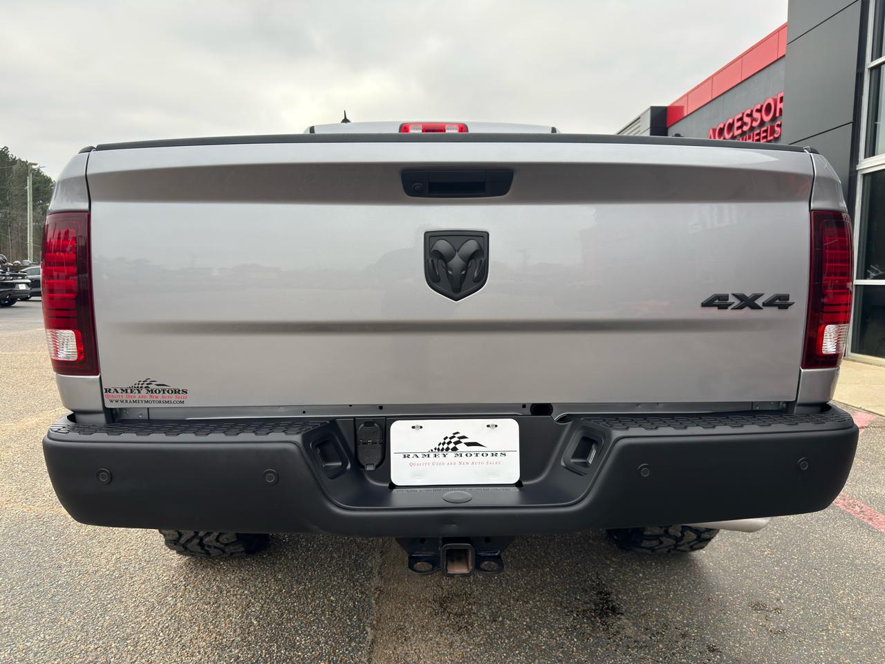 RAM 1500 Classic  2023