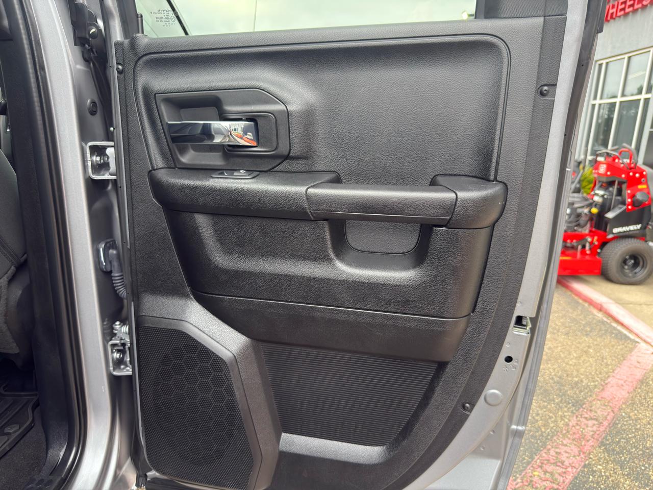 RAM 1500 Classic  2023