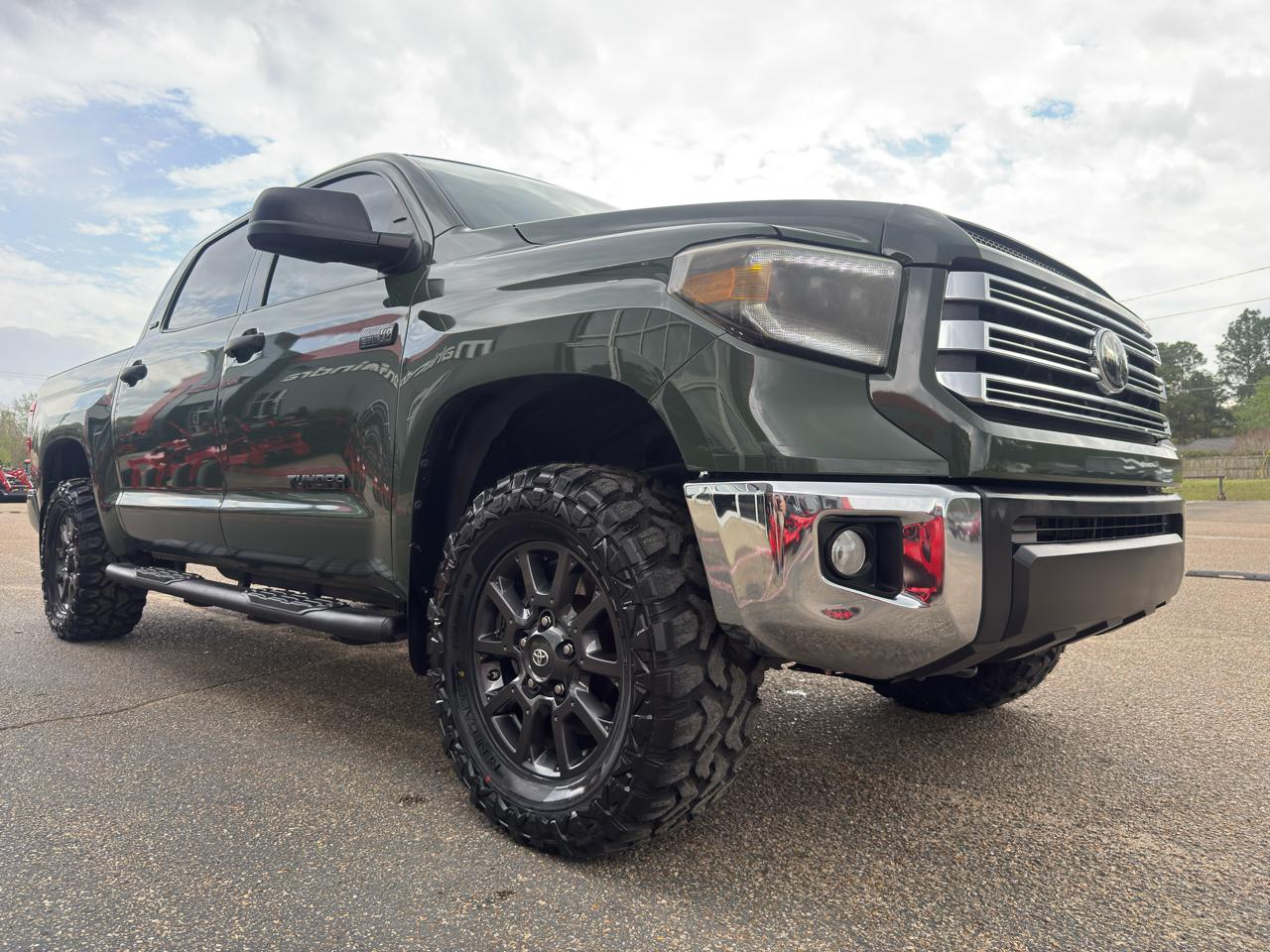 Toyota Tundra 4WD  2021