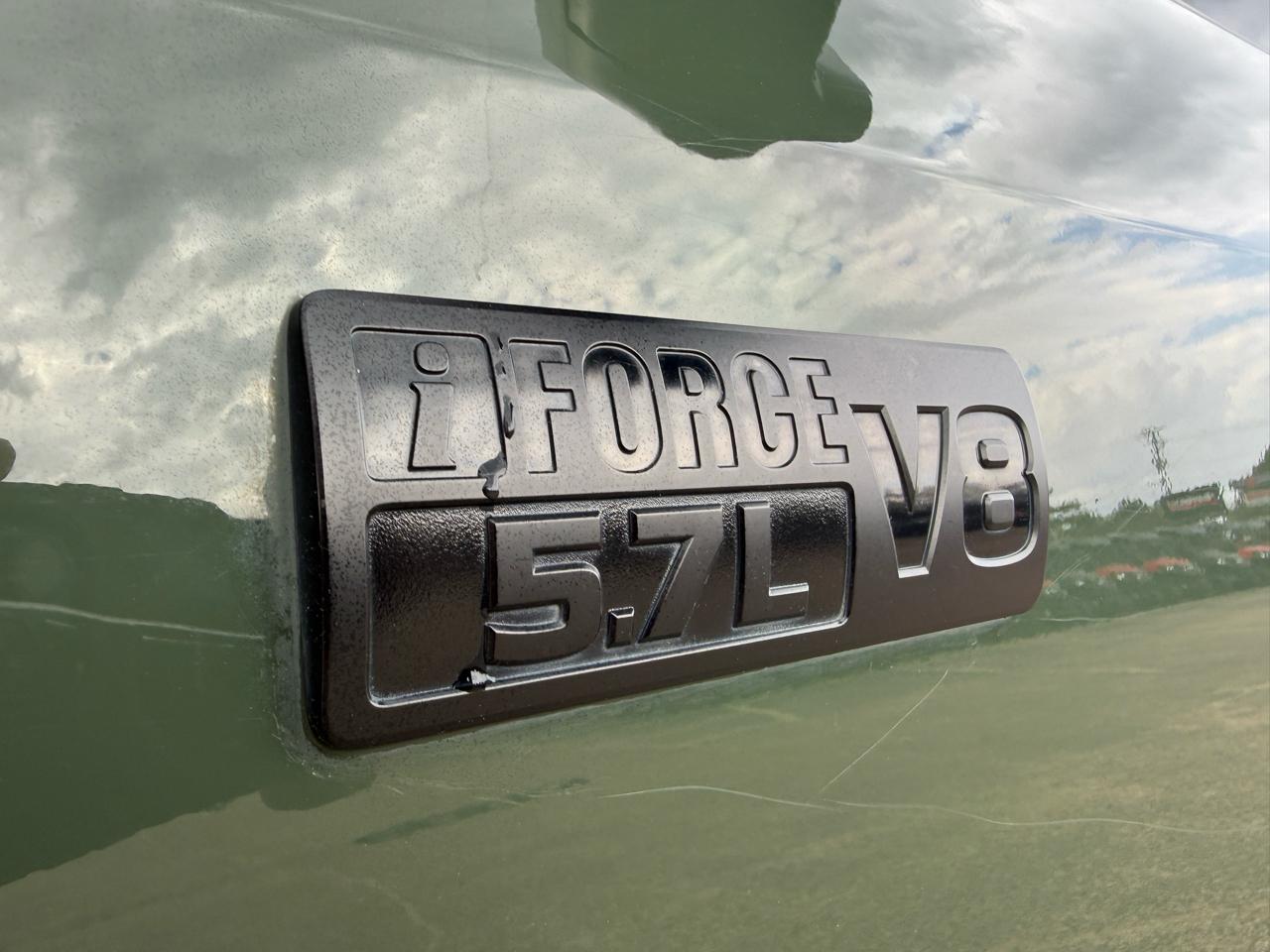 Toyota Tundra 4WD  2021