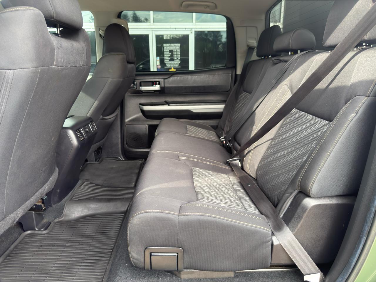 Toyota Tundra 4WD  2021