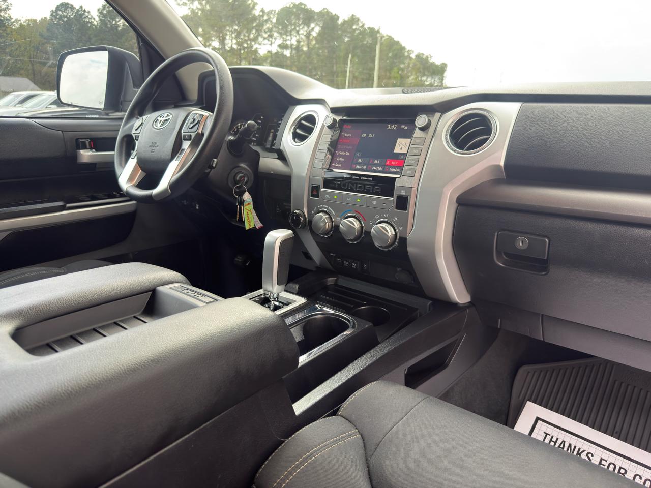 Toyota Tundra 4WD  2021