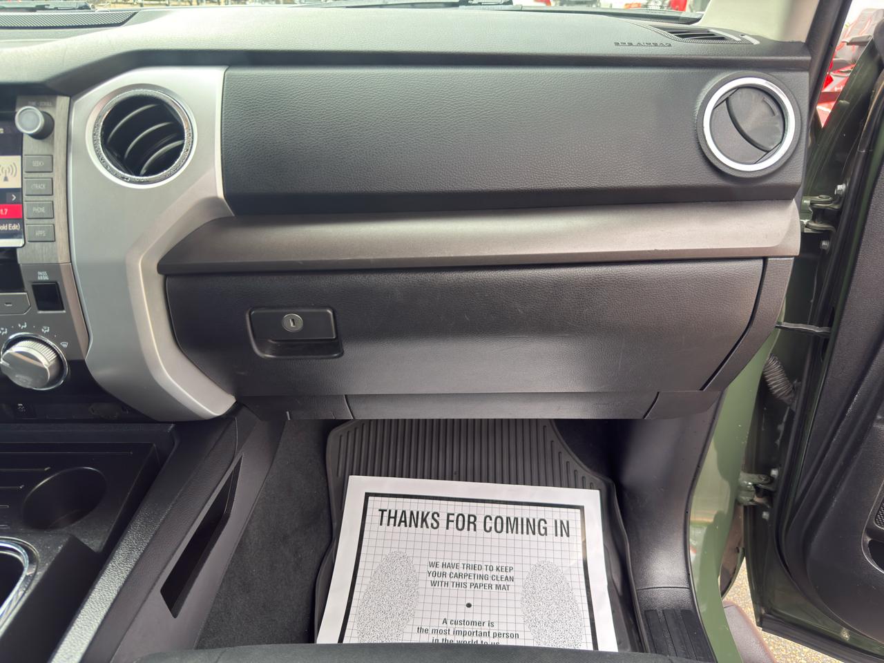 Toyota Tundra 4WD  2021