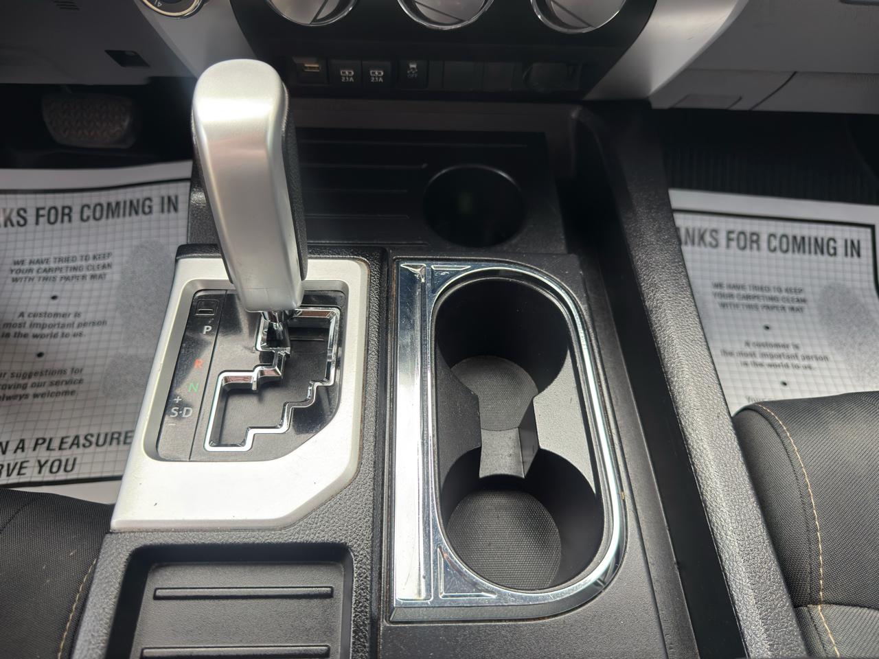 Toyota Tundra 4WD  2021