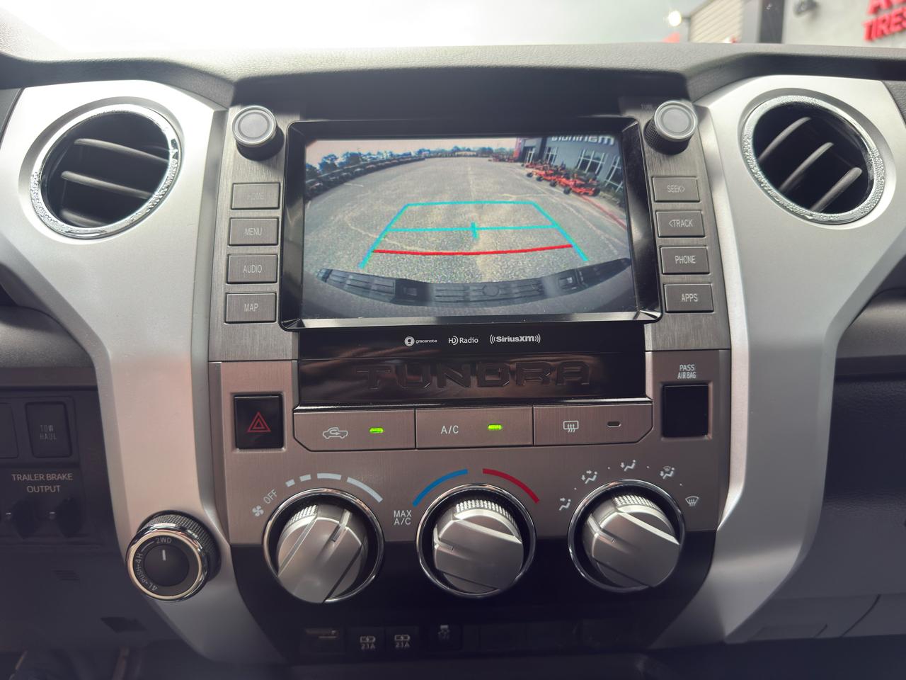 Toyota Tundra 4WD  2021