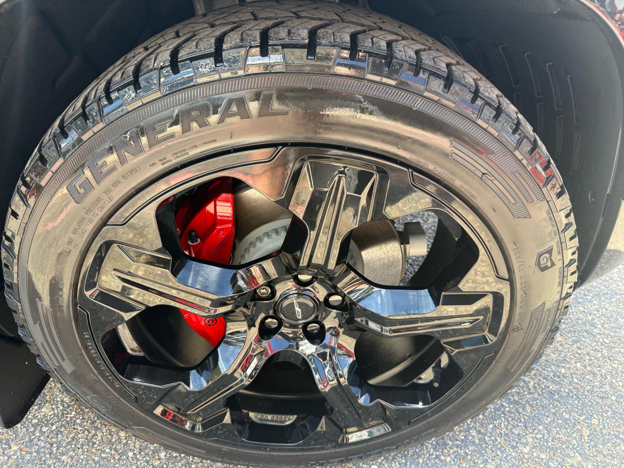 Land Rover Defender  2022