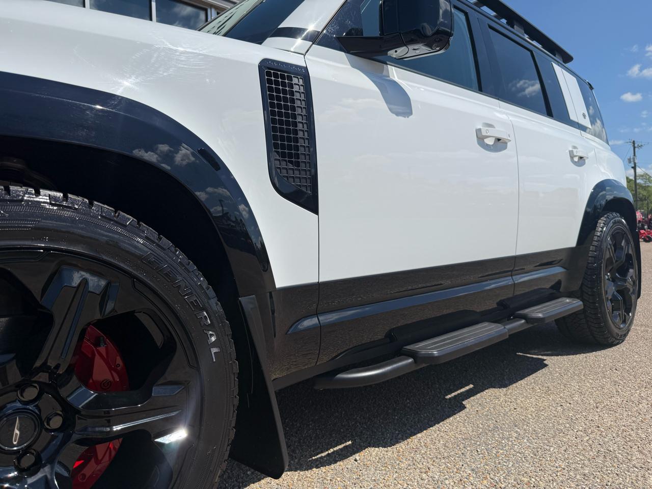 Land Rover Defender  2022