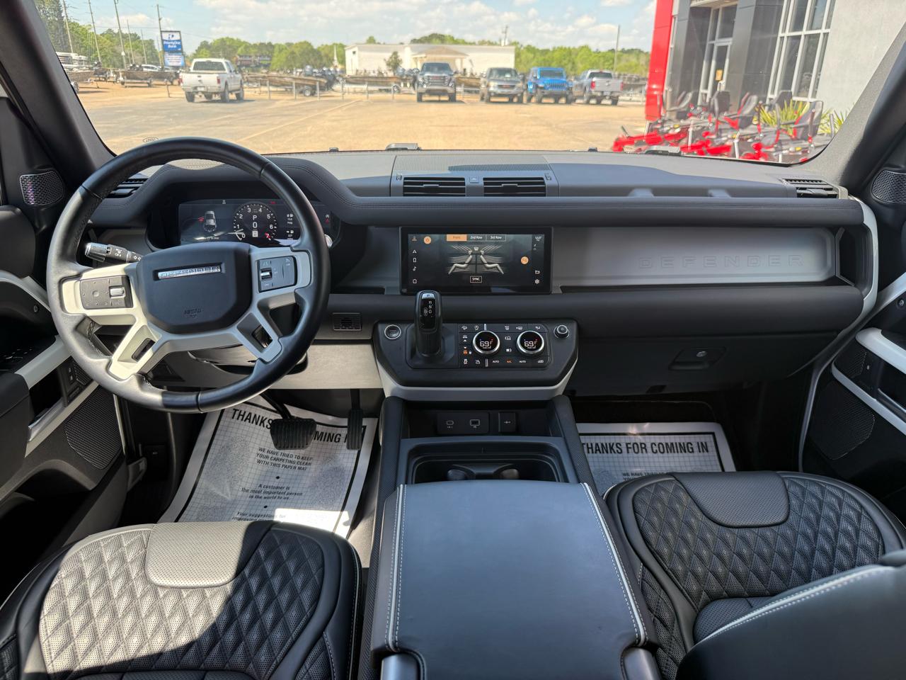 Land Rover Defender  2022