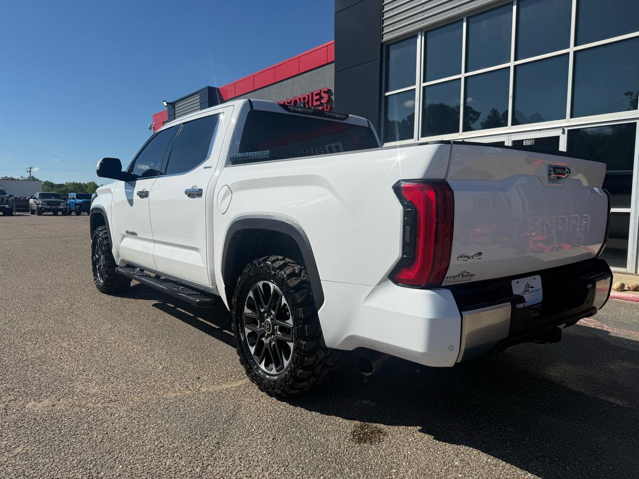 Toyota Tundra 4WD Limited Hybrid CrewMax 5.5' Bed (Natl) 2022