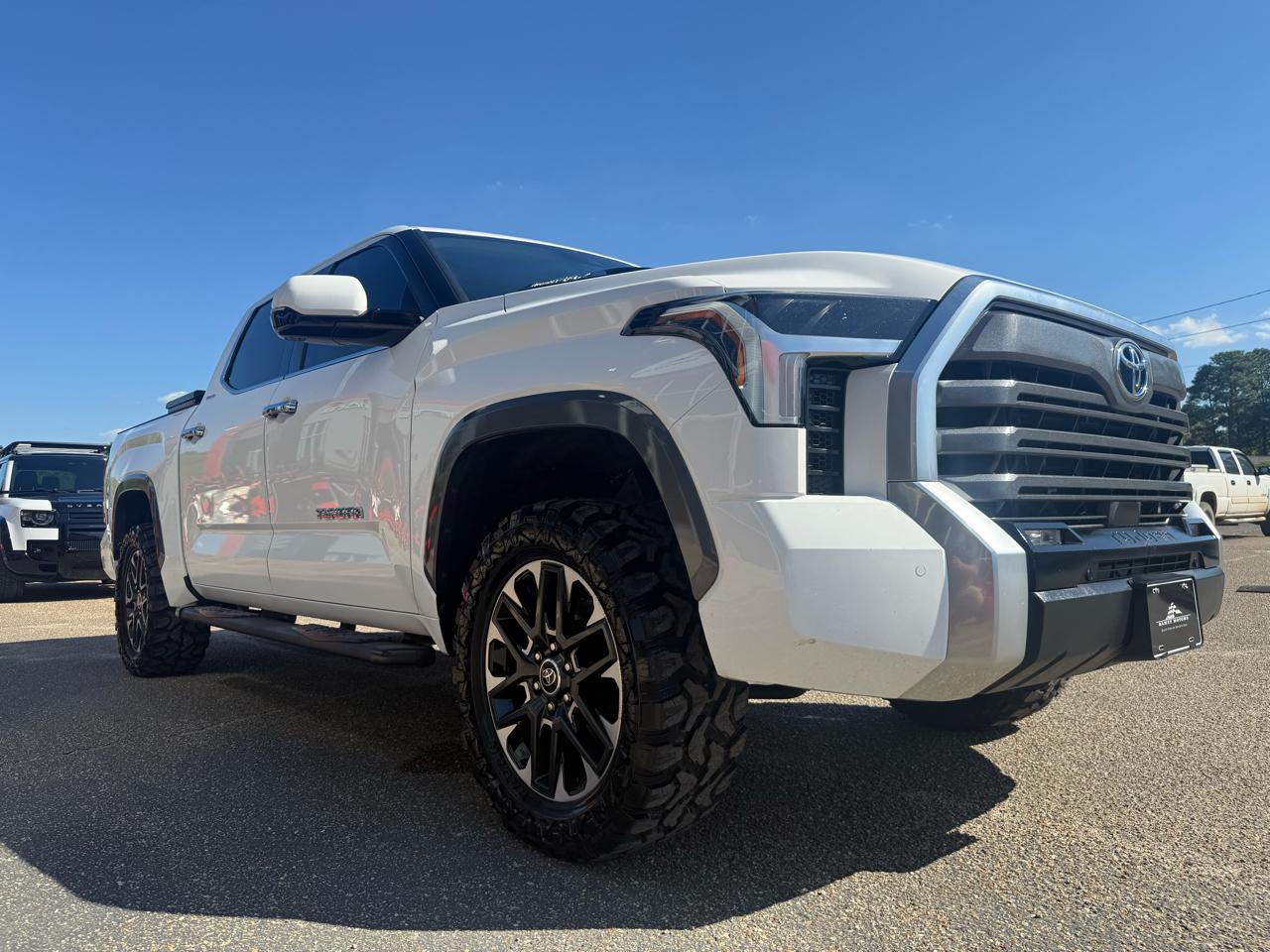 Toyota Tundra 4WD Limited Hybrid CrewMax 5.5' Bed (Natl) 2022