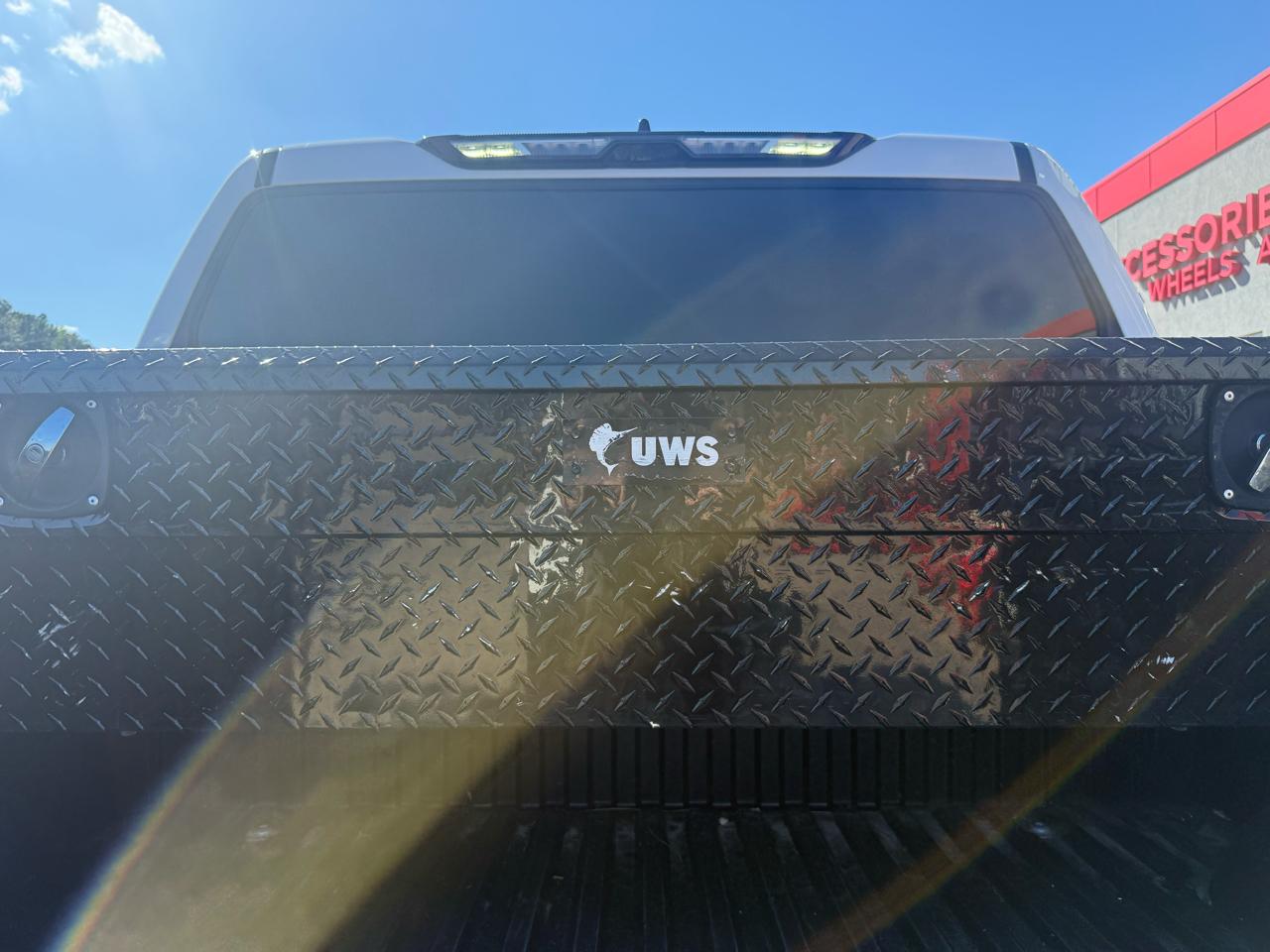 Toyota Tundra 4WD Limited Hybrid CrewMax 5.5' Bed (Natl) 2022