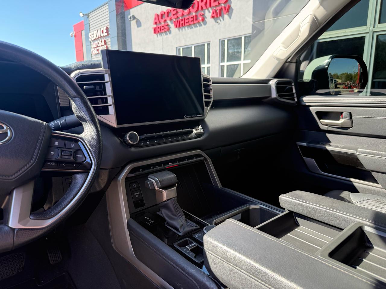 Toyota Tundra 4WD Limited Hybrid CrewMax 5.5' Bed (Natl) 2022