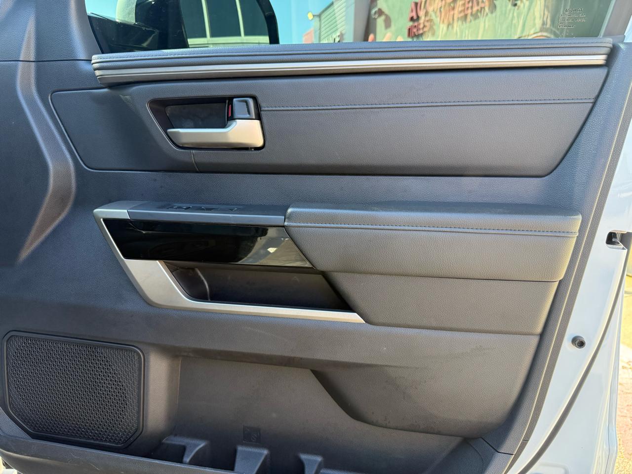 Toyota Tundra 4WD Limited Hybrid CrewMax 5.5' Bed (Natl) 2022