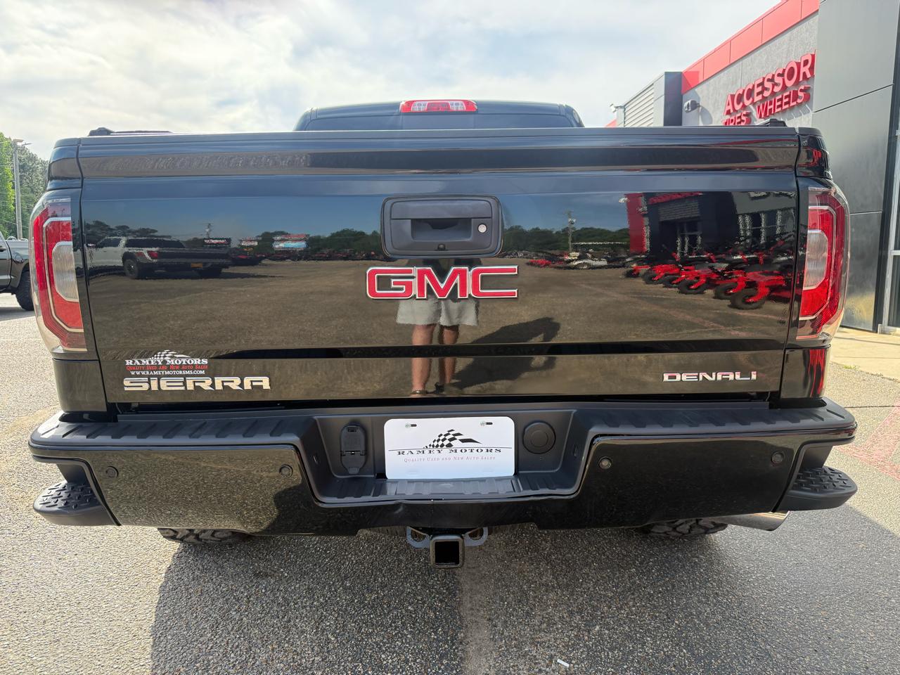 GMC Sierra  2017
