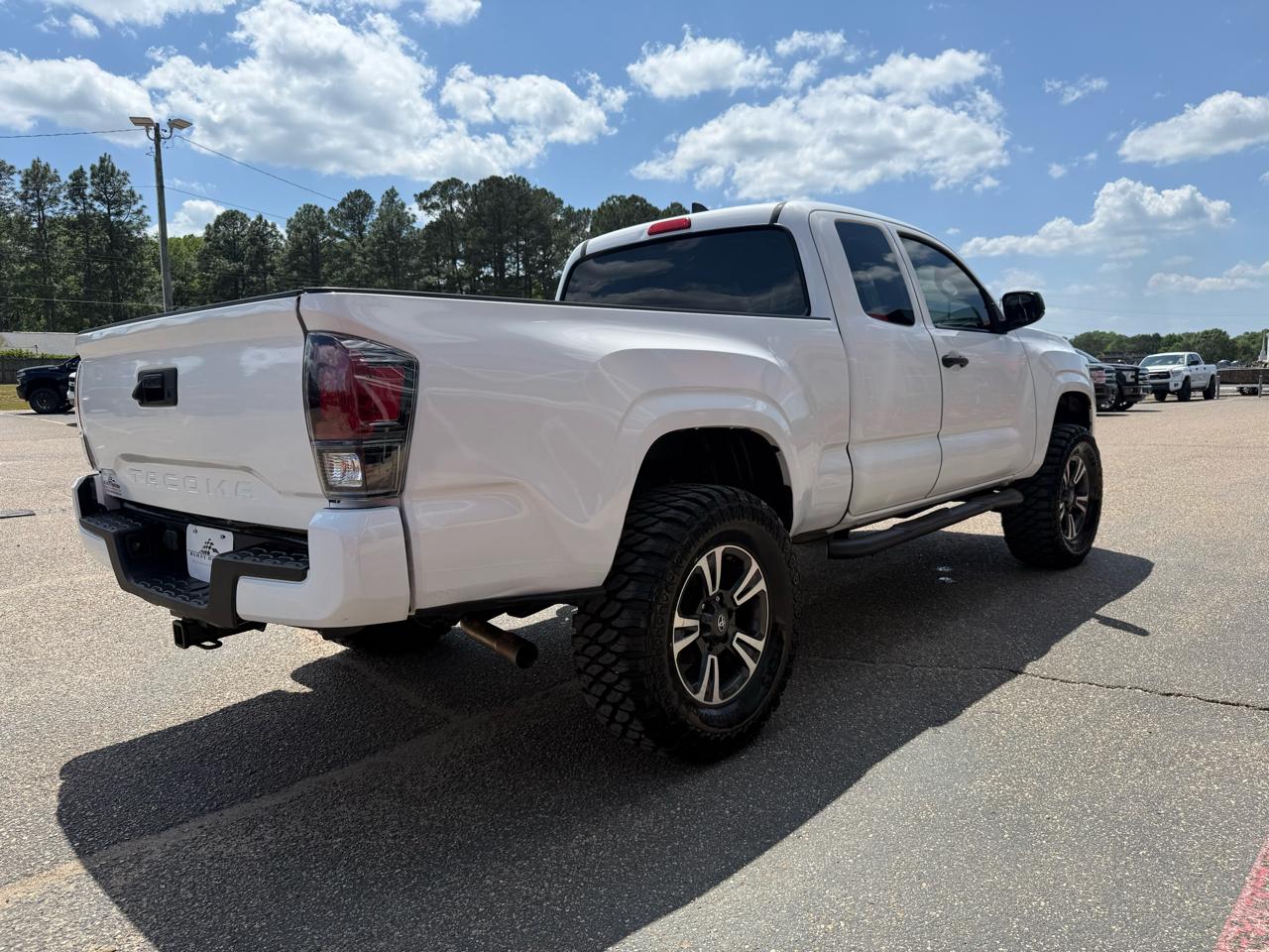 Toyota Tacoma  2017
