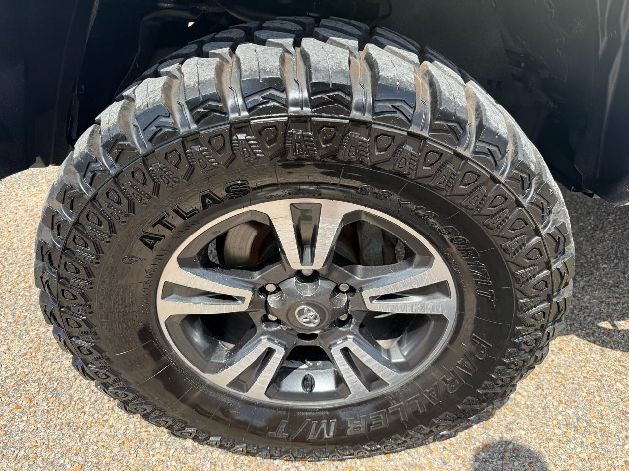 Toyota Tacoma  2017