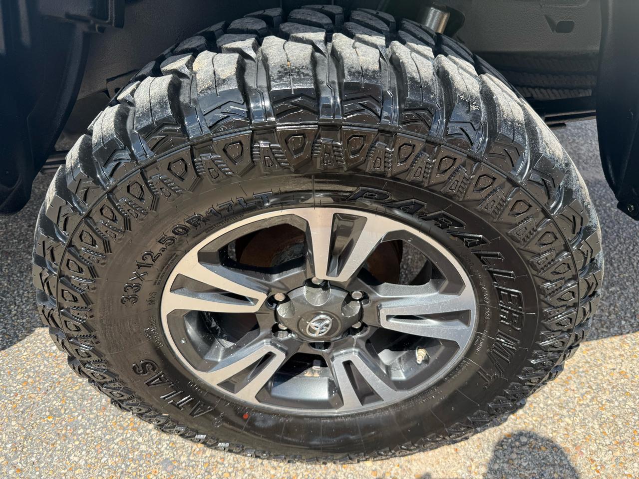 Toyota Tacoma  2017