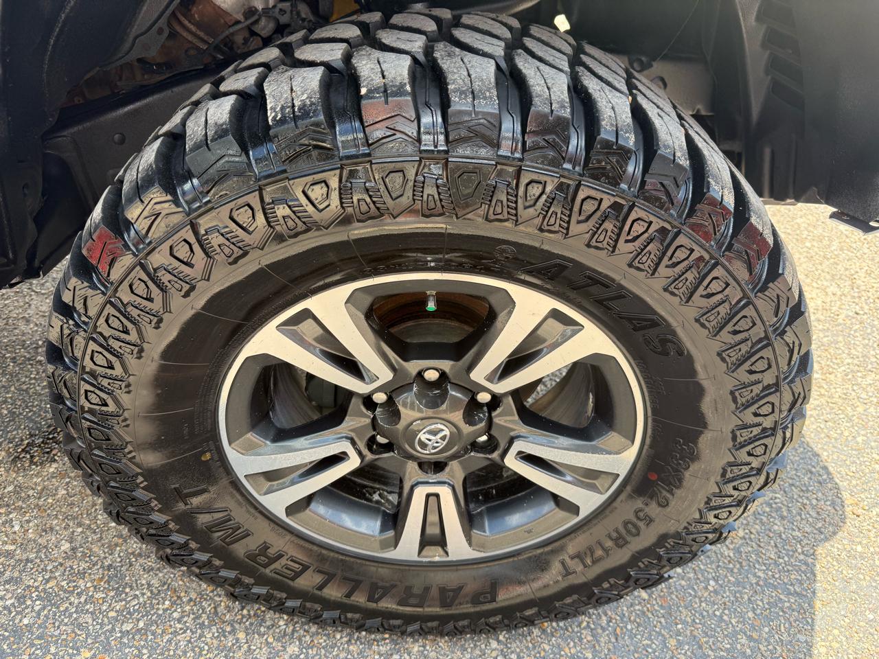 Toyota Tacoma  2017