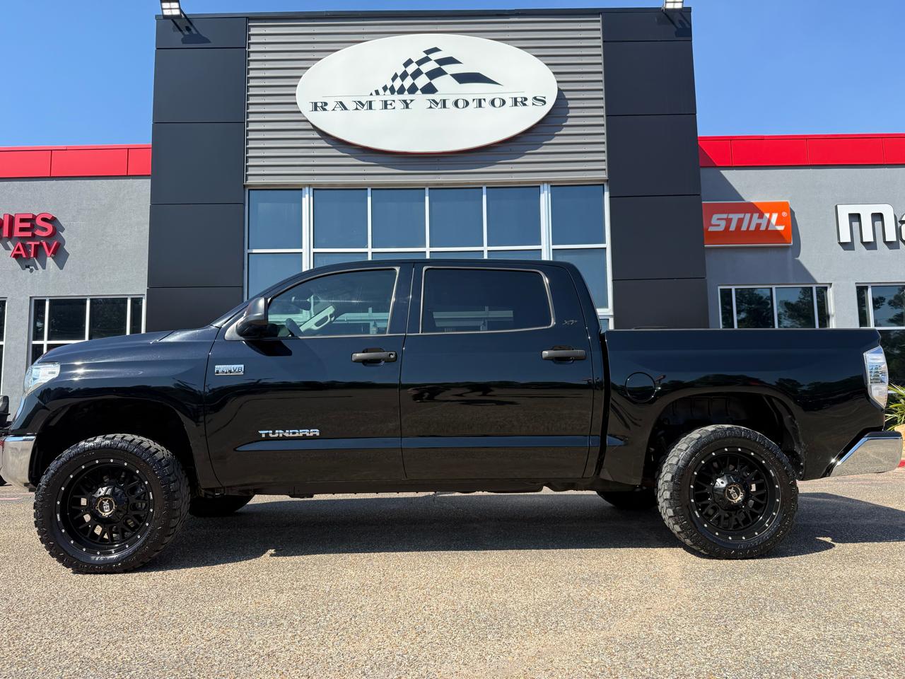 Toyota Tundra 4WD  2018