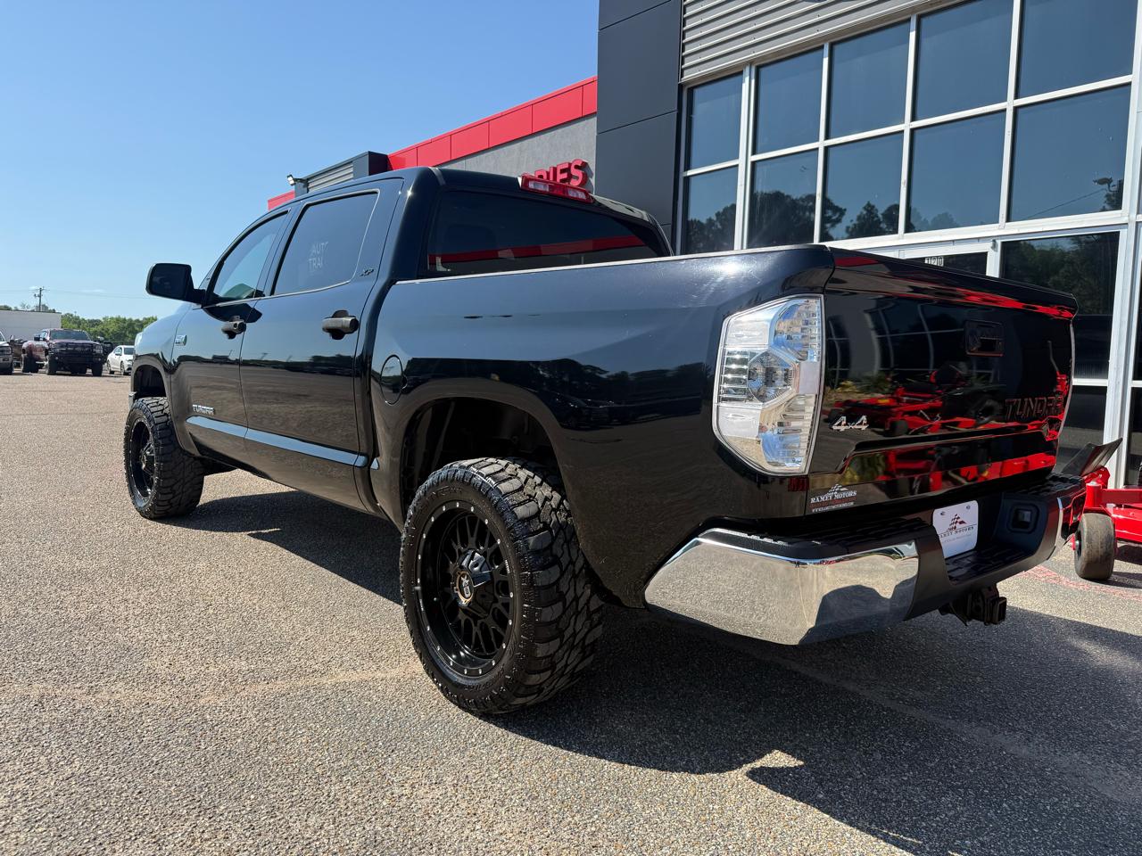 Toyota Tundra 4WD  2018