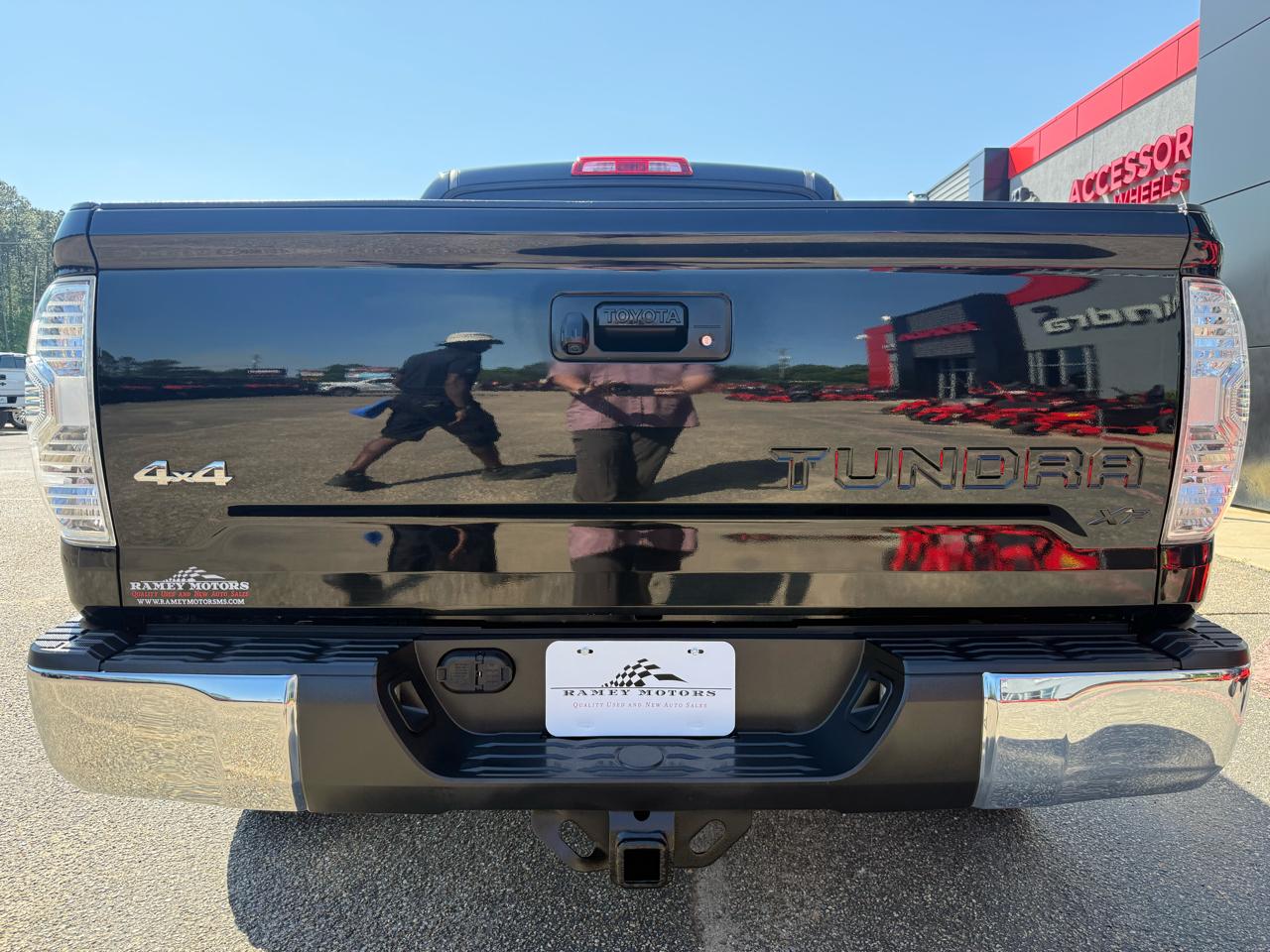 Toyota Tundra 4WD  2018