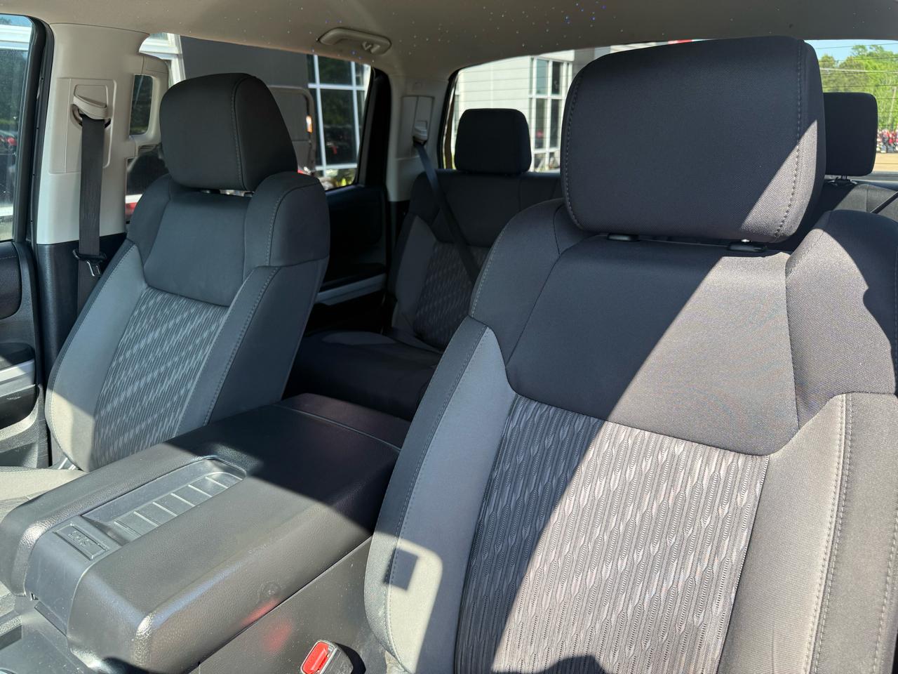 Toyota Tundra 4WD  2018