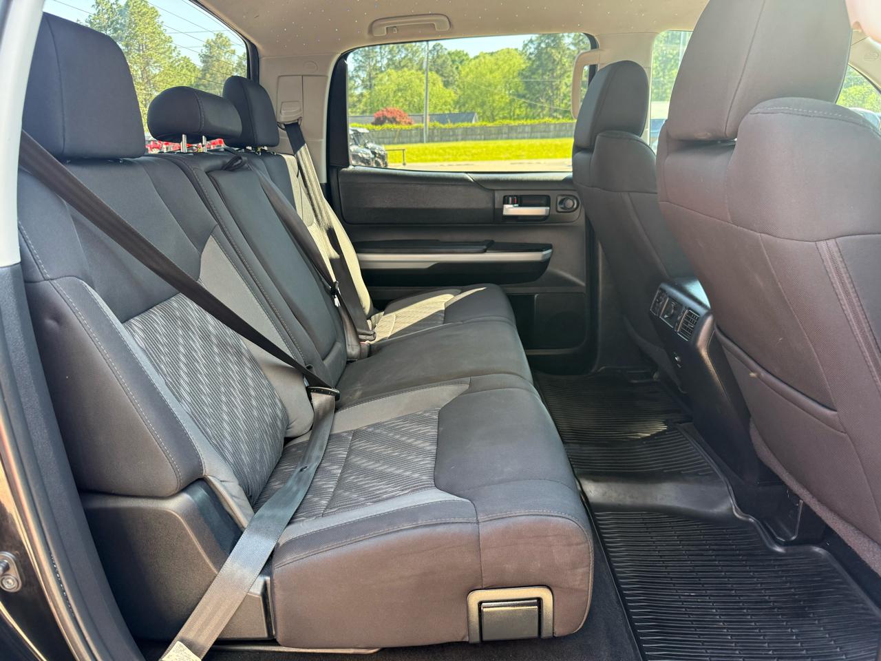 Toyota Tundra 4WD  2018
