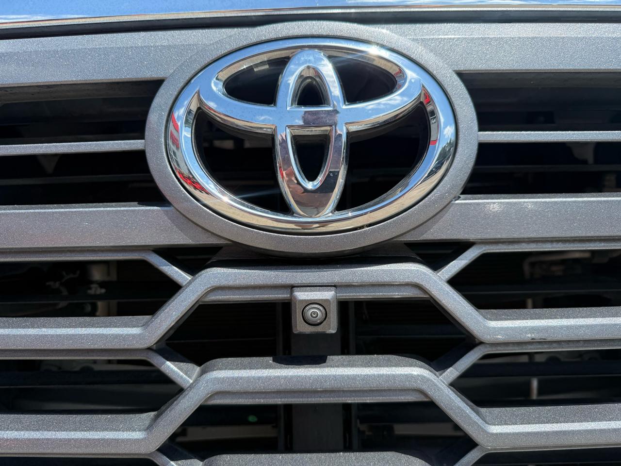 Toyota Tundra 4WD  2023