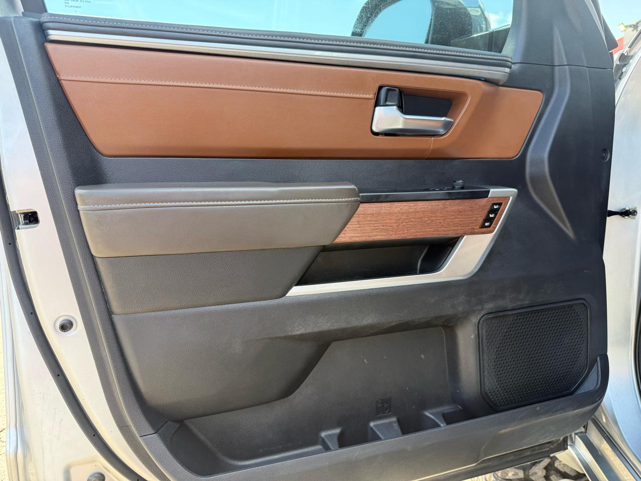 Toyota Tundra 4WD  2023