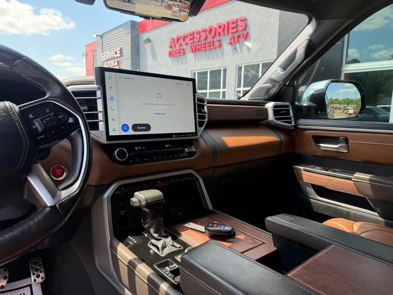 Toyota Tundra 4WD  2023
