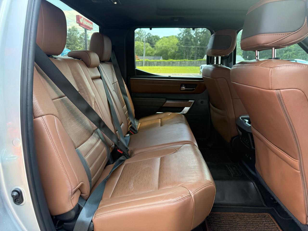 Toyota Tundra 4WD  2023