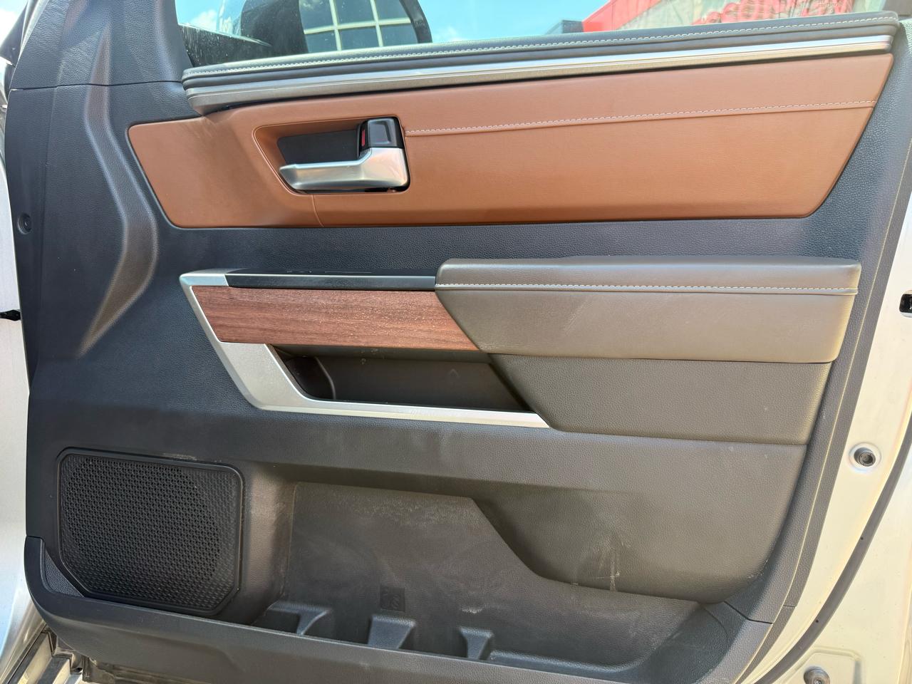 Toyota Tundra 4WD  2023