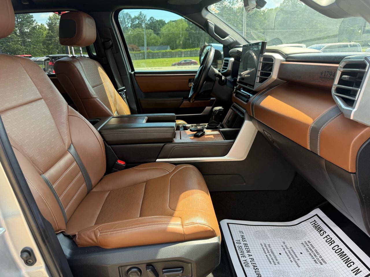Toyota Tundra 4WD  2023