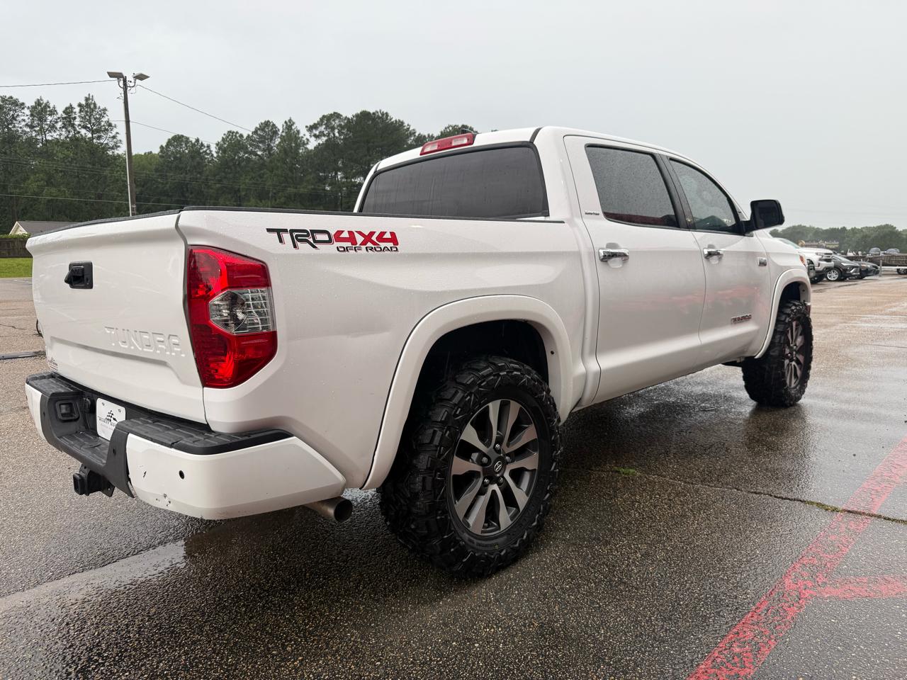 Toyota Tundra 4WD  2020