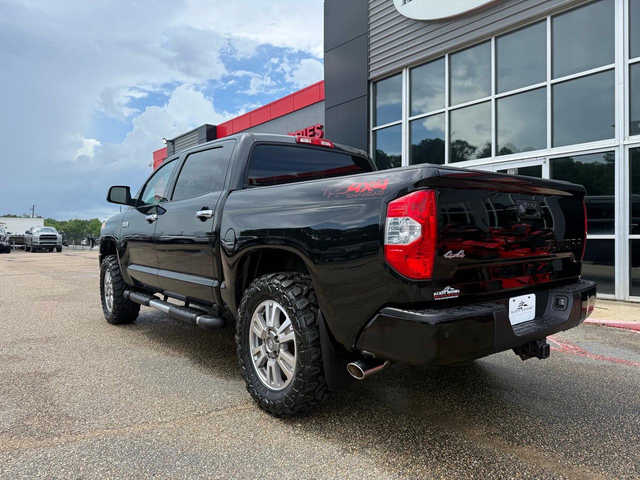 Toyota Tundra 4WD  2017