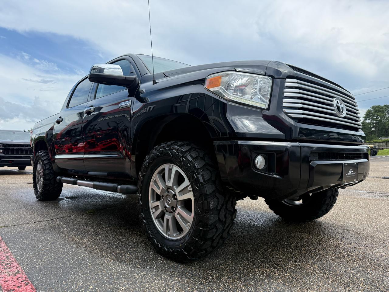 Toyota Tundra 4WD  2017