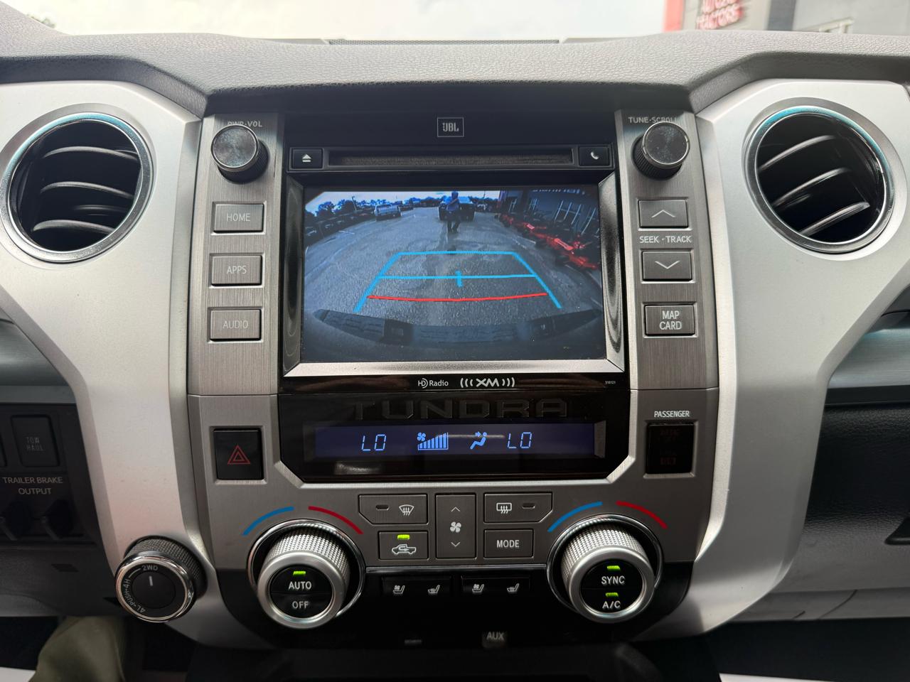 Toyota Tundra 4WD  2017