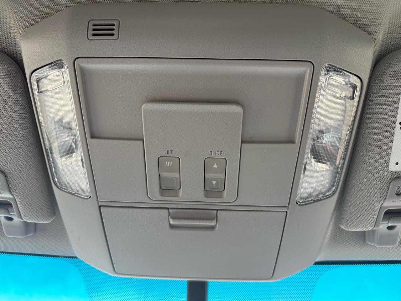 Toyota Tundra 4WD  2017