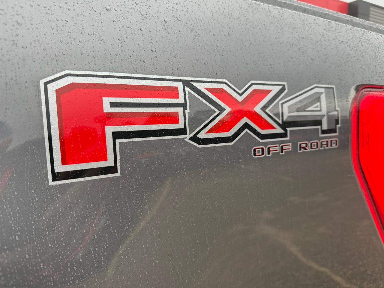 Ford F-150  2022