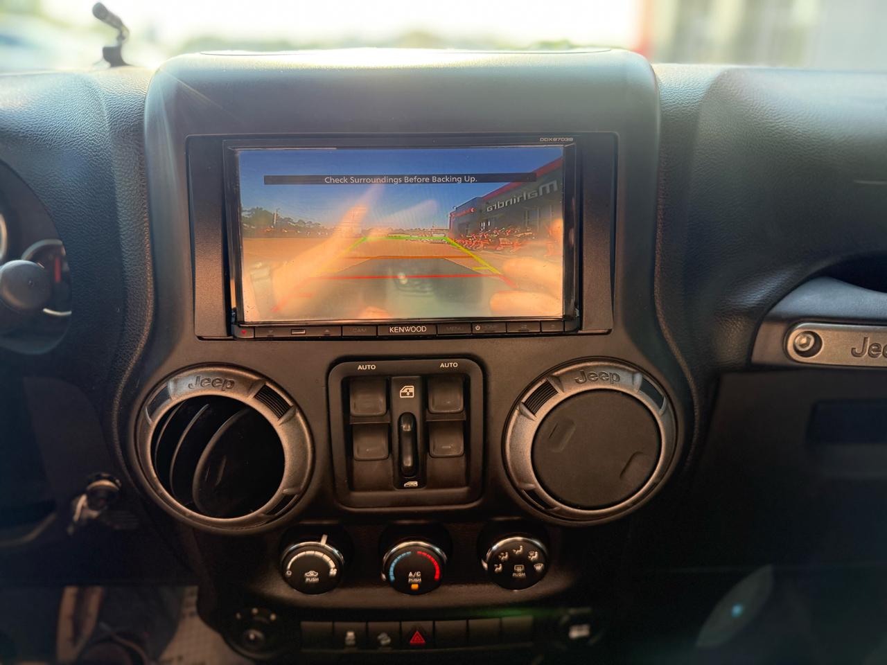 Jeep Wrangler  2014