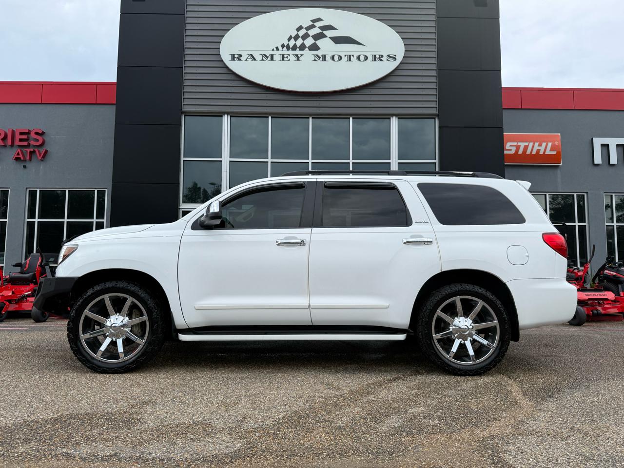 Toyota Sequoia  2011